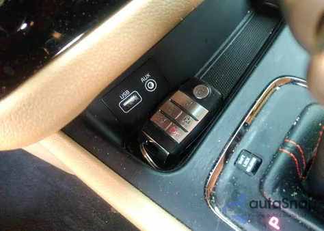 2017 Kia Sedona Lx из США, поврежденный, VIN KNDMB5C17H6332877